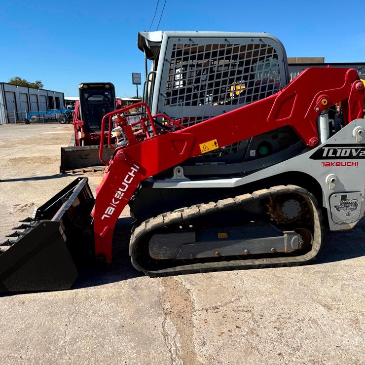 2021 TAKEUCHI TL10V2