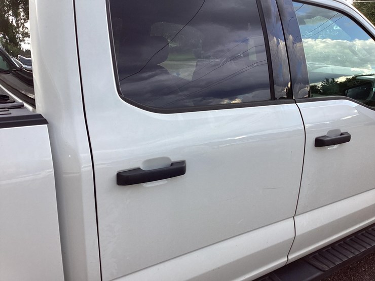 f--150-xlt-4wd-image-17