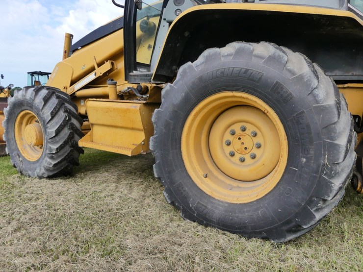 2004-caterpillar-416d-image-5