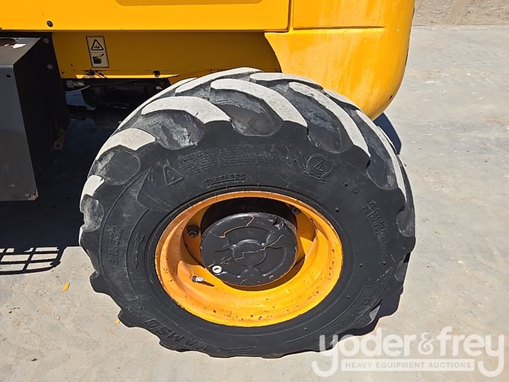 2018-jcb-930-image-10