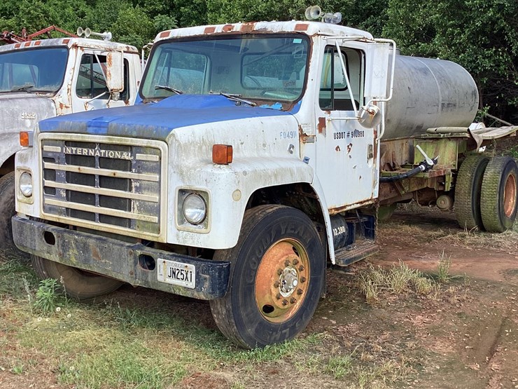 1981-caterpillar-3208-image-1