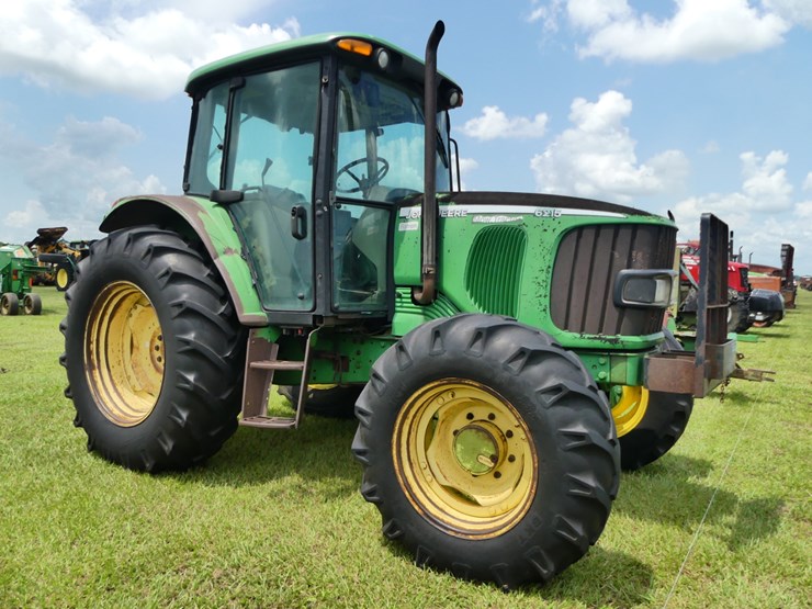 john-deere-6215-image-1