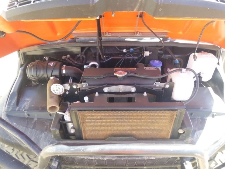 2023-kubota-rtv-x1100c-image-18