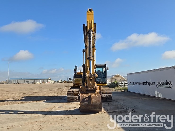 2019-caterpillar-336-image-8