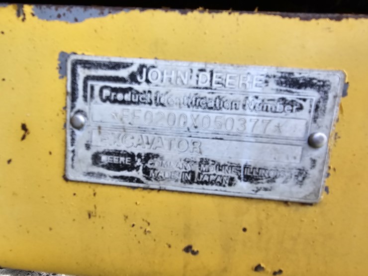 deere-200-lc-image-18