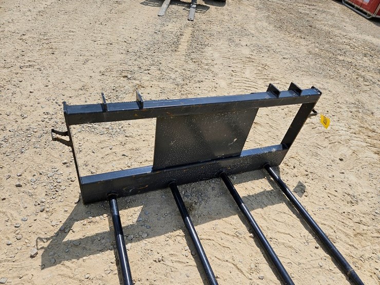 #6909-•-new-land-honor-4-spear-bale-mover-image-10
