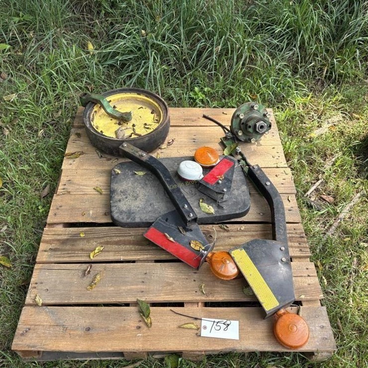 Pallet Misc John Deere Planter Parts