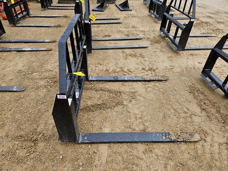 #222-•-kivel-48"-3500-lb-pallet-fork-image-6