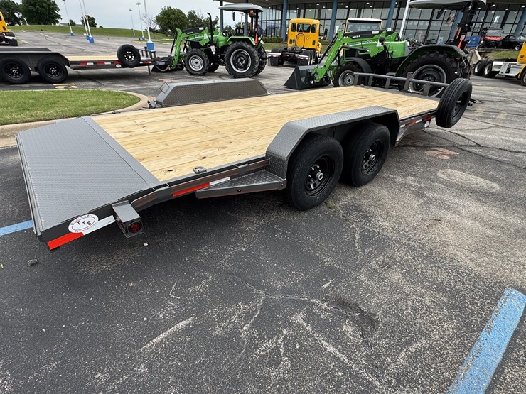 2026-bellwether-premier-18'+2'-car-hauler-trailer-image-9