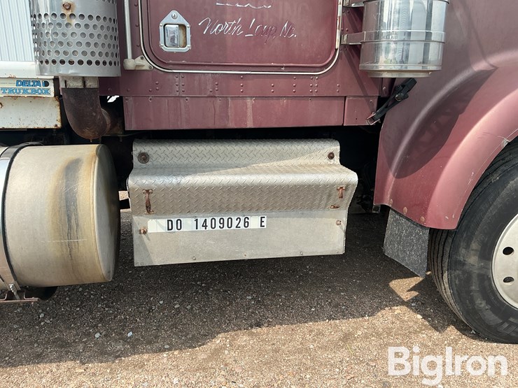 1989-kenworth-w900-image-16