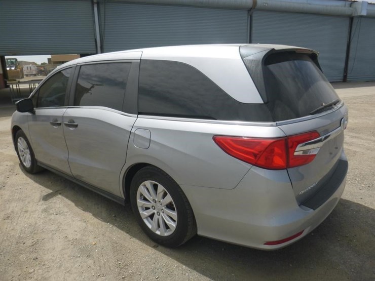 2018-honda-odyssey-image-4