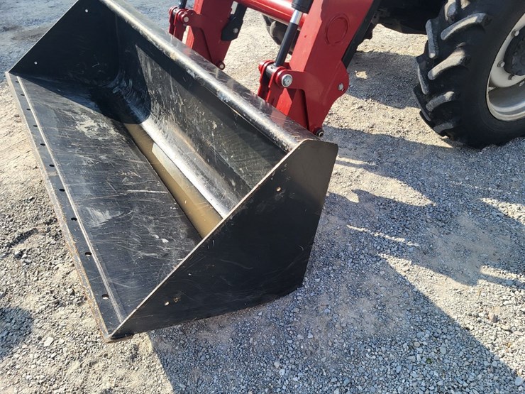 2016-case-ih-farmall-75c-image-11