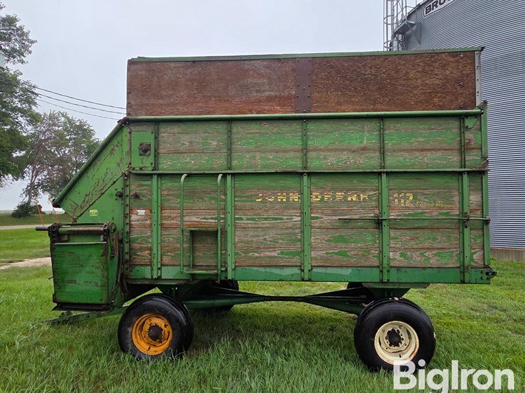 john-deere-112-image-8