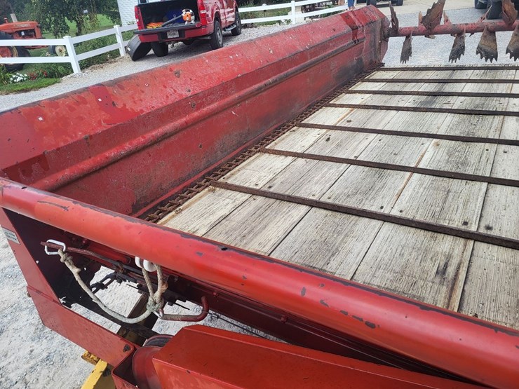 new-holland-520-image-14