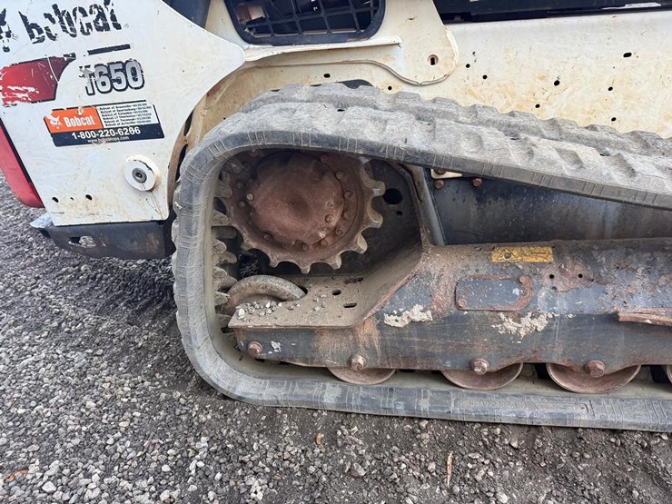 bobcat-t650-image-13