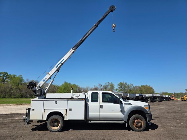 f450-utility-service-truck-image-23