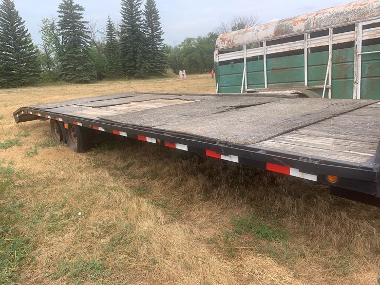 2003-load-max-gooseneck-trailer-image-4