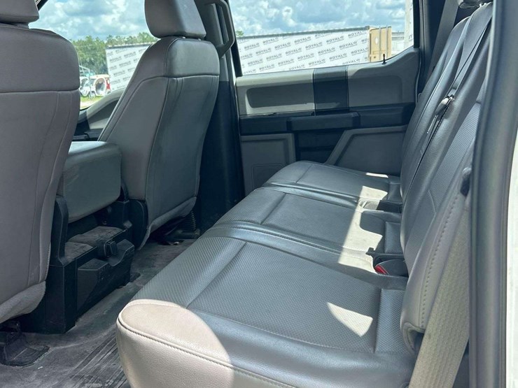 2017-ford-f150-image-17