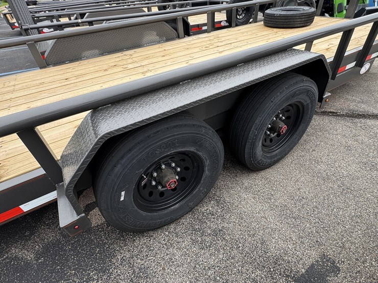 2026-bellwether-premier-20'-heavy-duty-pipe-top-trailer-image-7