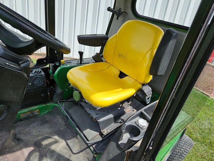 2011-john-deere-1445-image-33