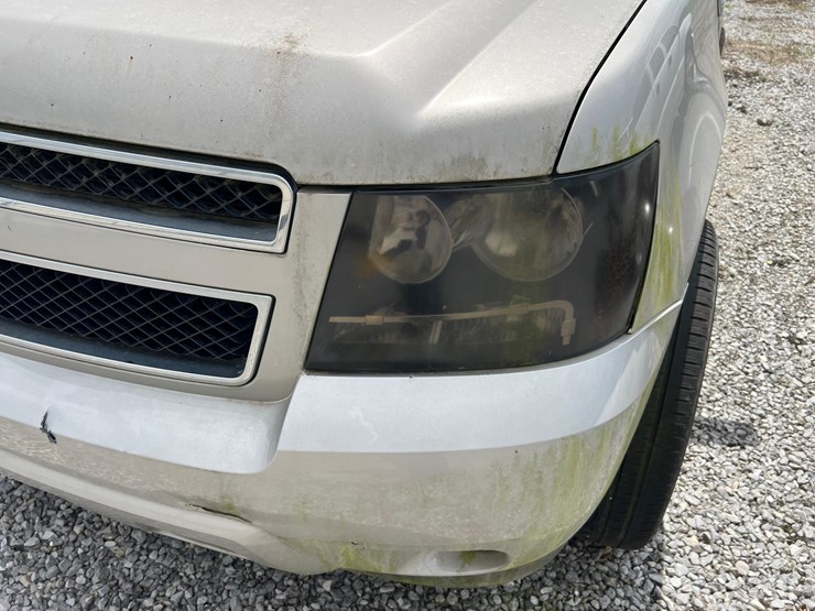 chevrolet-tahoe-image-17