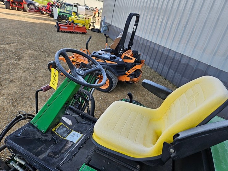 john-deere-3215a-image-21