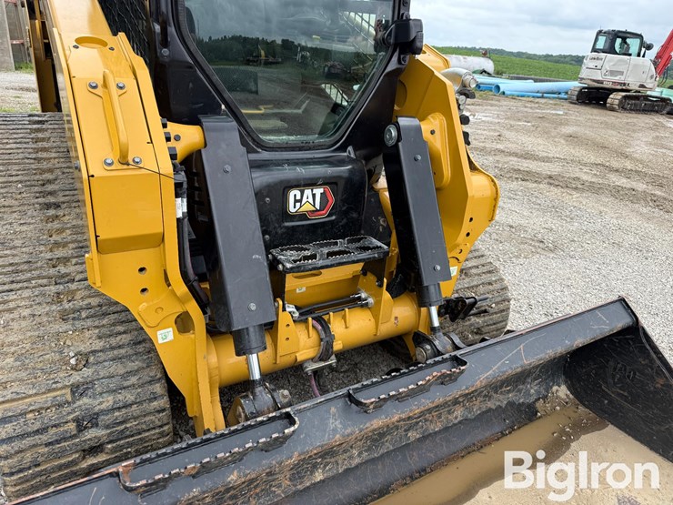 2025-caterpillar-275-image-11