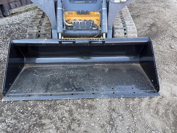 2020-deere-333g-image-9