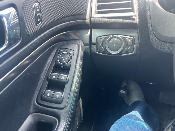 ford-explorer-image-48