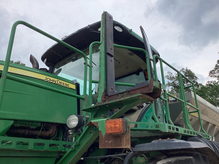 2020-john-deere-r4045-image-15