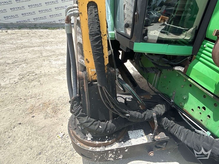 john-deere-7130-image-11
