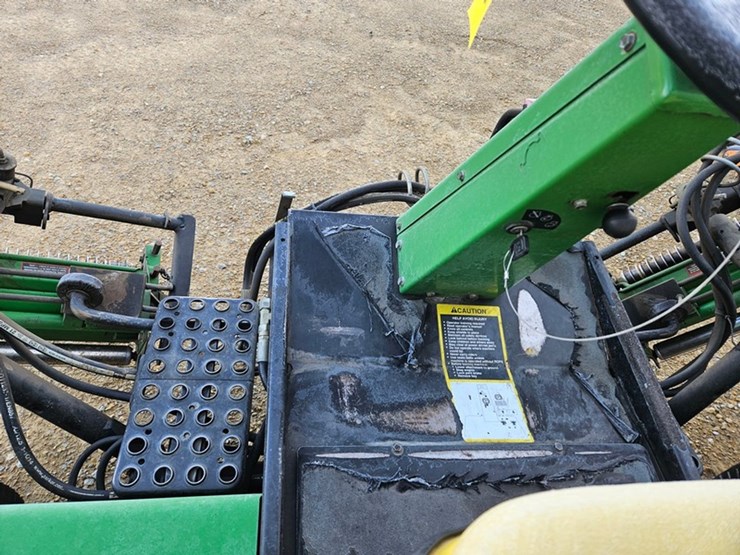 john-deere-3215a-image-22