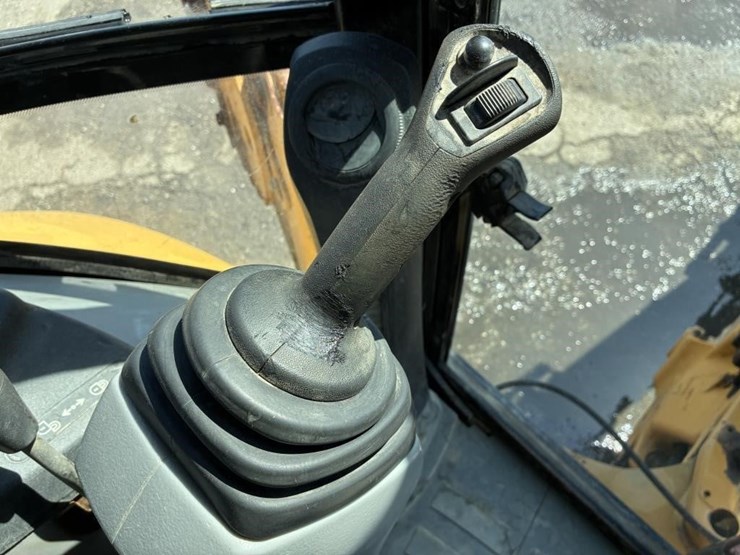 2008-caterpillar-430e-image-21