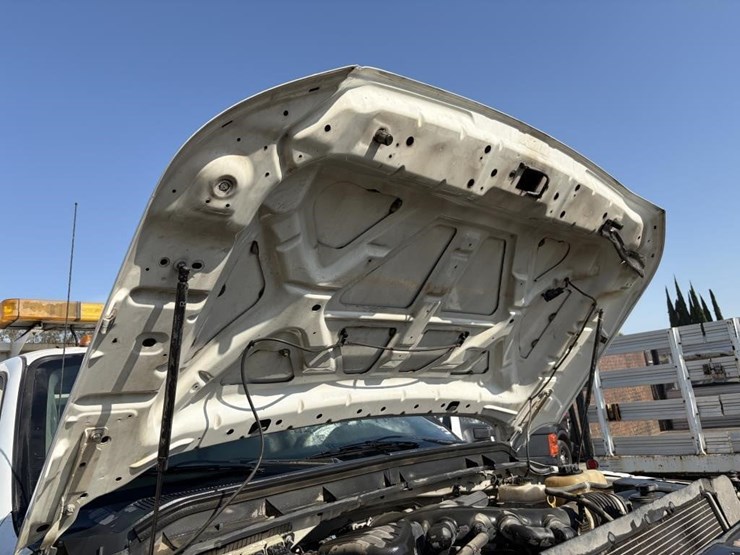 2011-ford-f550-image-11