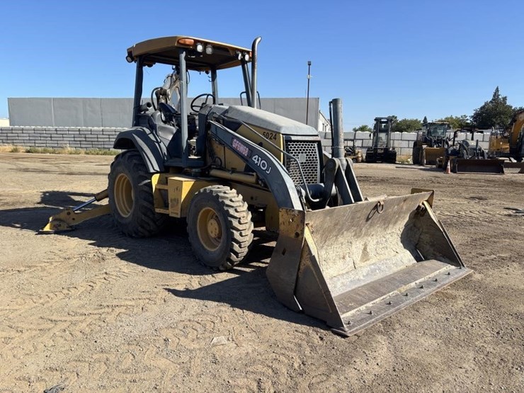 2007-deere-410j-image-2