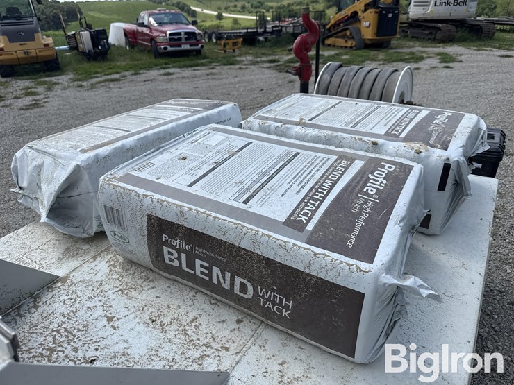 turf-maker-700-hydro-seeder-image-11