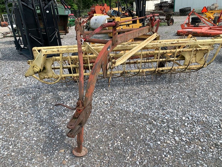 new-holland-256-image-2