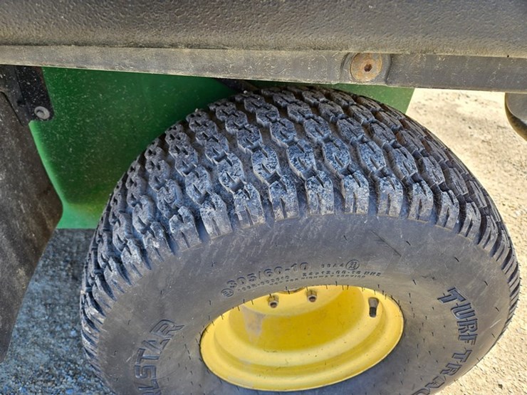john-deere-gator-image-14