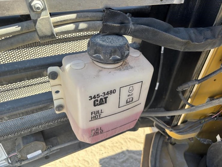 2019-caterpillar-272d2-image-54
