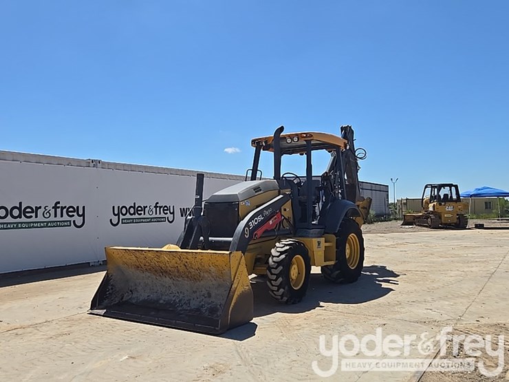 2019-deere-310sl-image-1