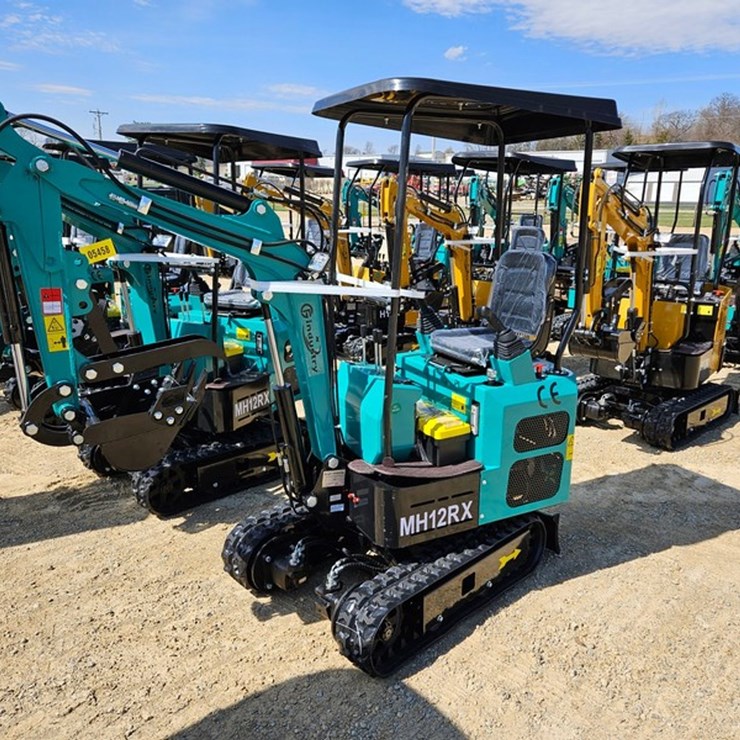 #216 • 2026 AGT MH12RX Mini Excavator