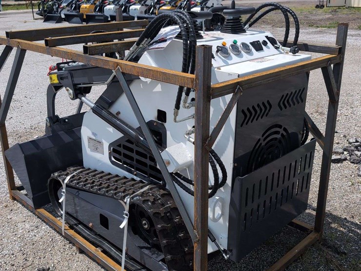 zjg-mini-skid-steer-loader-zj-380-(white)---15hp-image-6