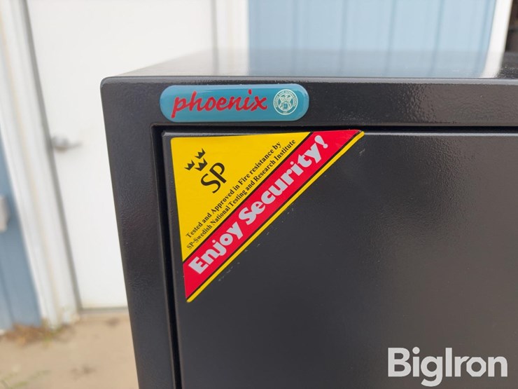phoenix-4-drawer-fire-resistant-file-cabinet-image-9