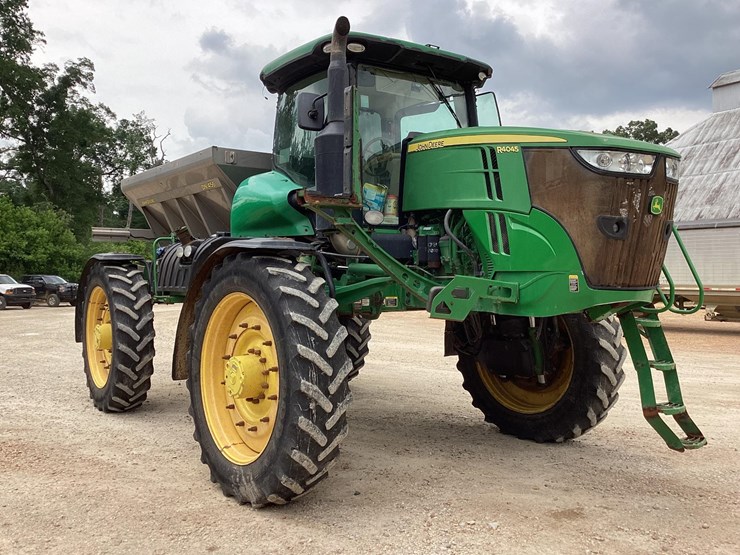 2020-john-deere-r4045-image-3
