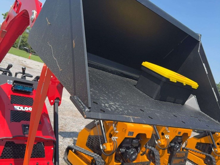 unused-sdl-skid-steer-loader-model-sl-1050k-image-4