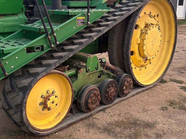 john-deere-8320t-image-2