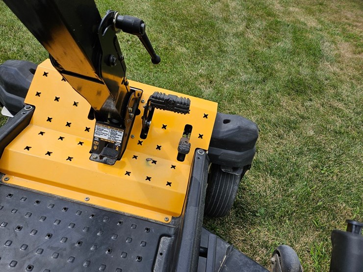 #6878-•-cub-cadet-z-force-sz-zero-turn-mower-image-23
