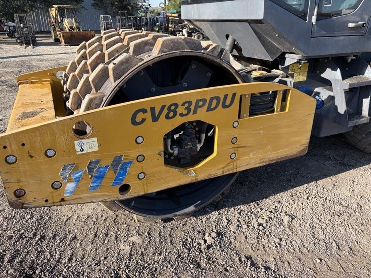 2021-xcmg-cv83pdu-vibratory-roller-image-5