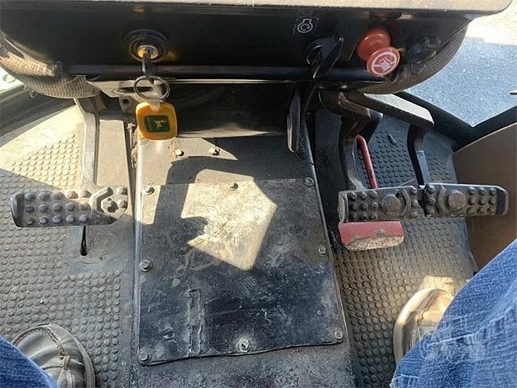 john-deere-2040s-image-12