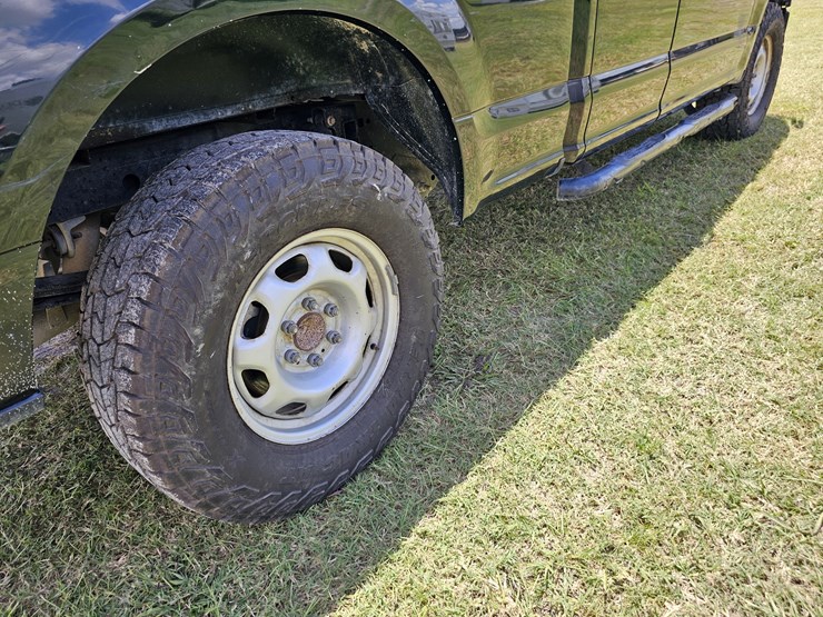 2018-ford-f150-xl-image-8